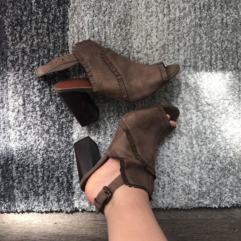 MIA BOHO HEELS - Picture 5 of 6